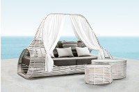 Lolah Daybed